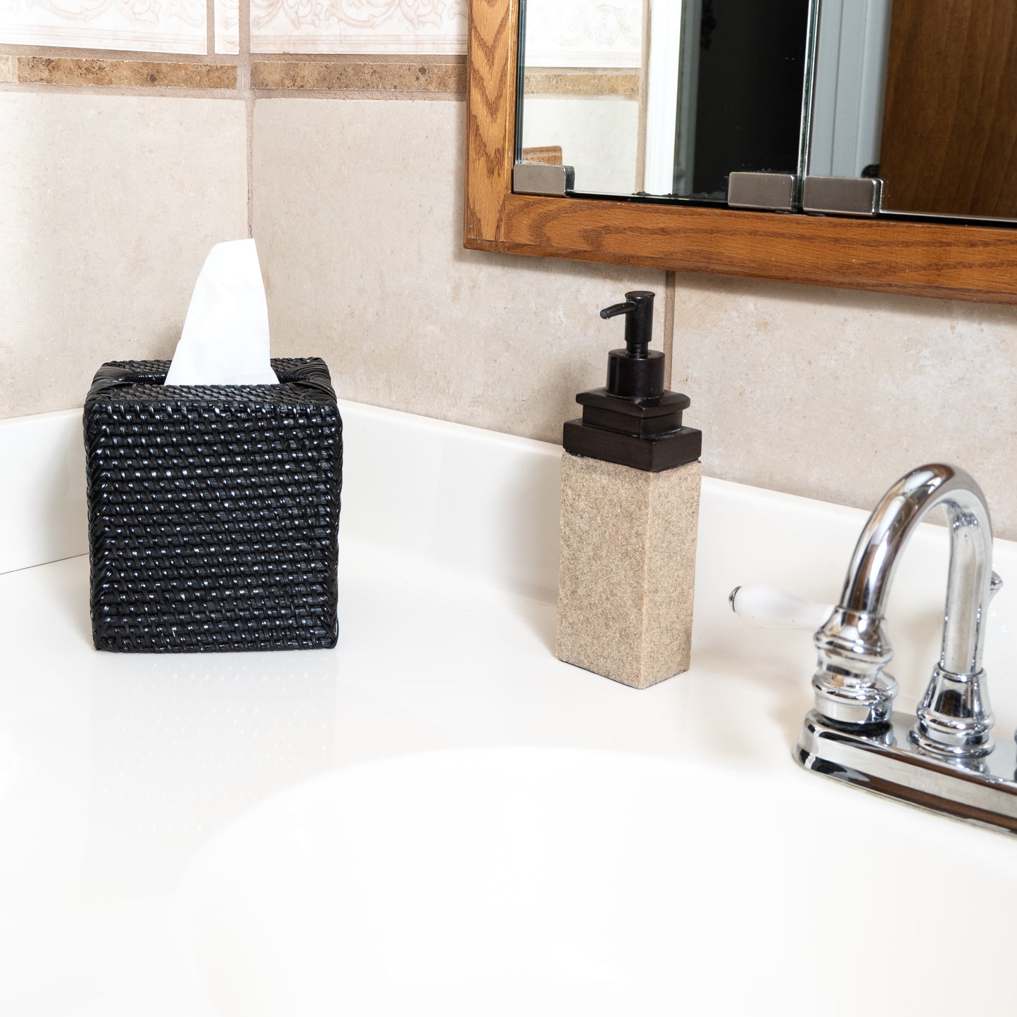 Rattan Column Tissue Box Cover