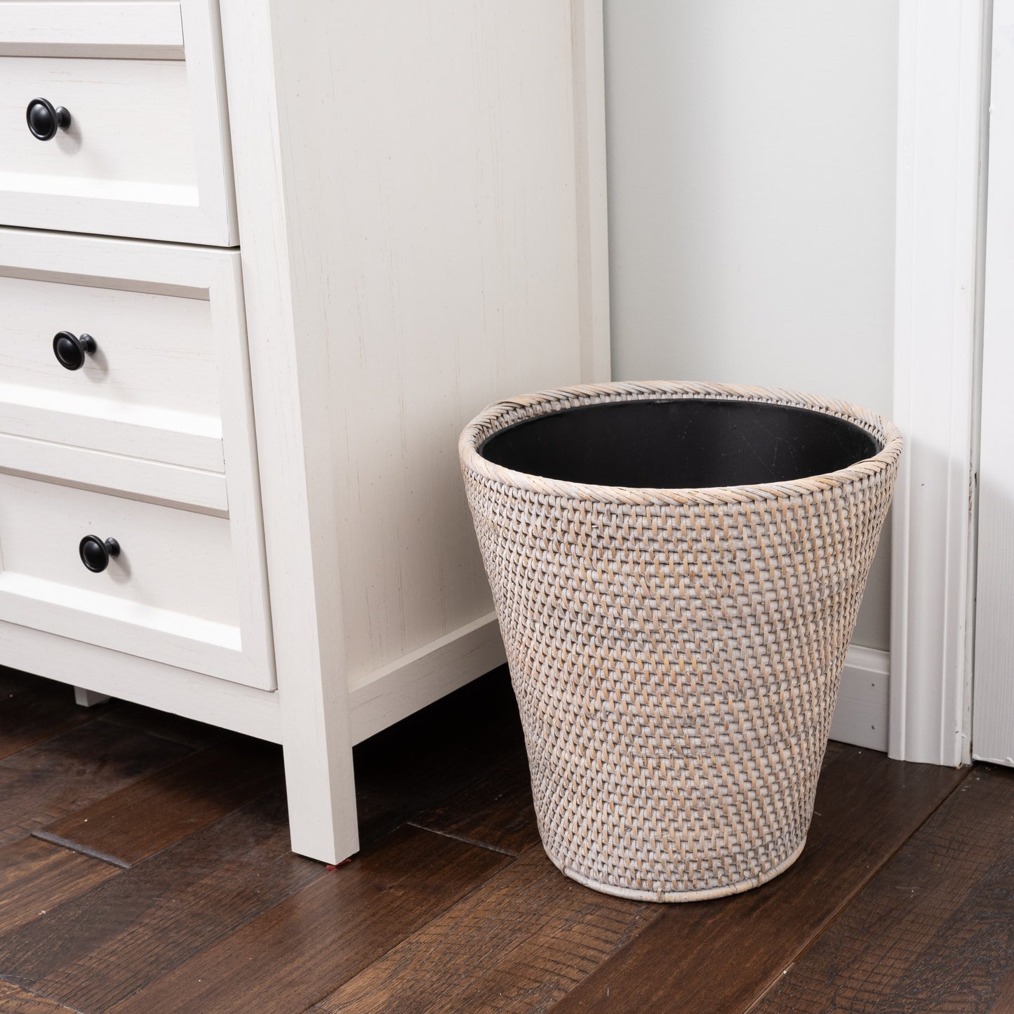 Rattan Round Tapered Waste Basket with Metal Liner